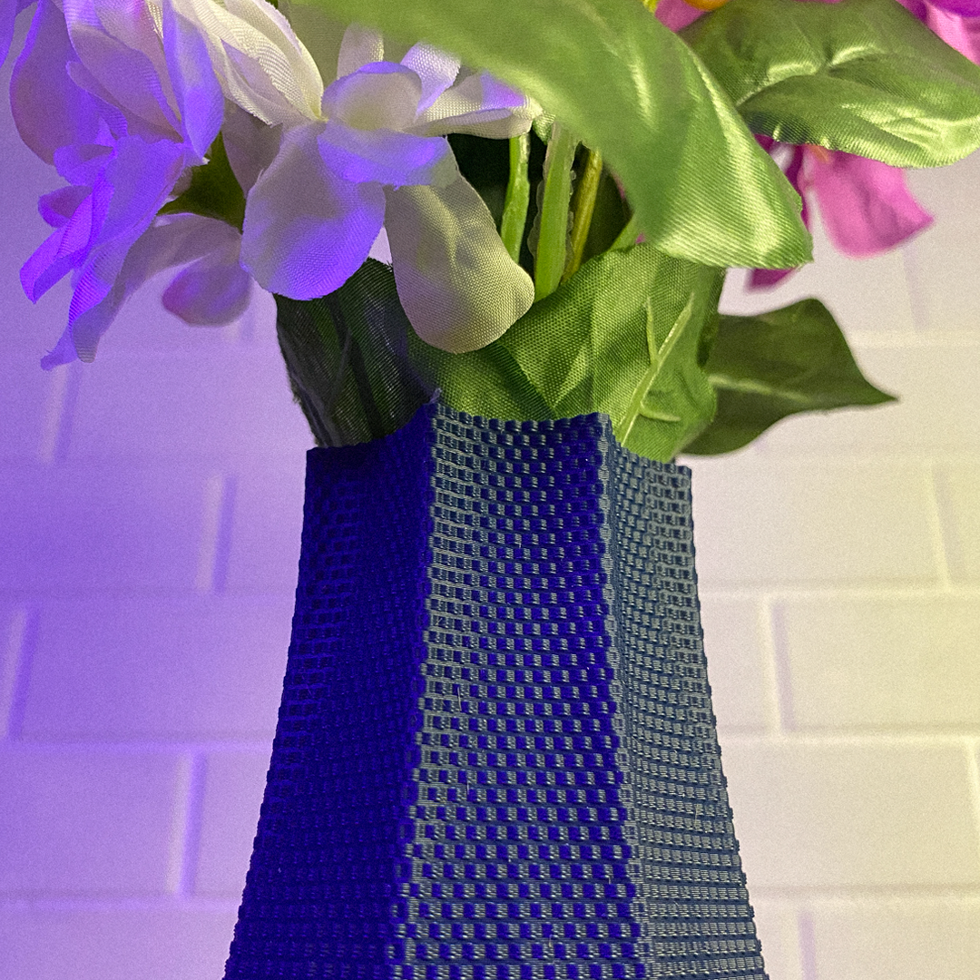 Luna – The Flower Vase